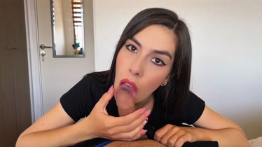 Me ofrece sexo si no rebelo su secreto